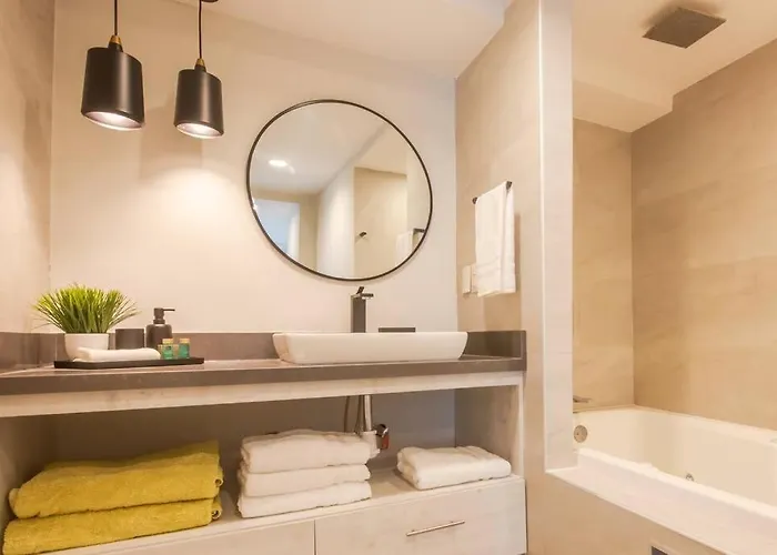 Apartamento Location- 3-bdr Penth-150 Mbps- Pool- Priv Rooftop