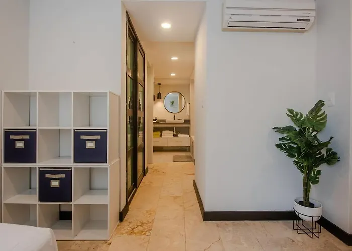 Location- 3-bdr Penth-150 Mbps- Pool- Priv Rooftop Apartamento *