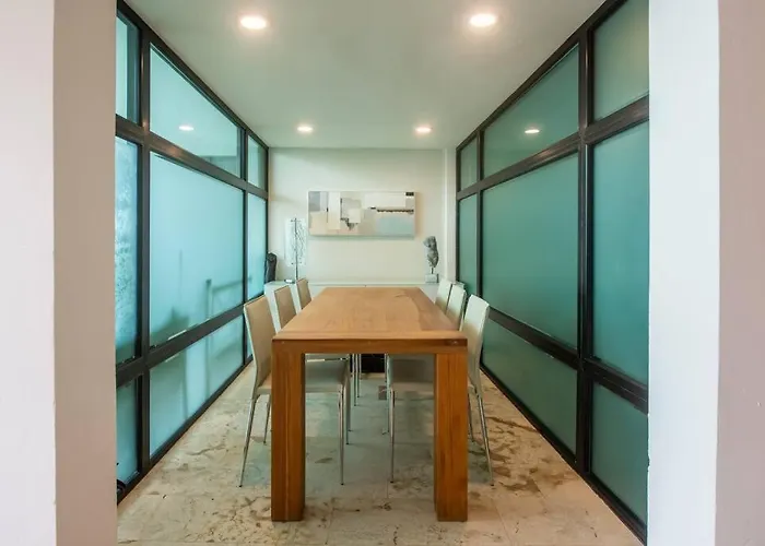 Location- 3-bdr Penth-150 Mbps- Pool- Priv Rooftop Playa del Carmen