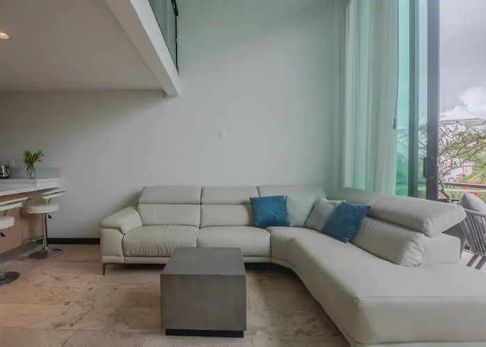 Location- 3-bdr Penth-150 Mbps- Pool- Priv Rooftop Apartamento Playa del Carmen