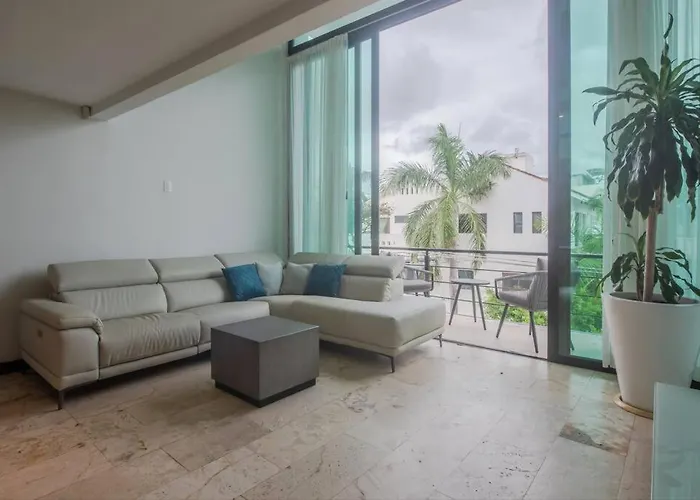 Location- 3-bdr Penth-150 Mbps- Pool- Priv Rooftop Apartamento Playa del Carmen