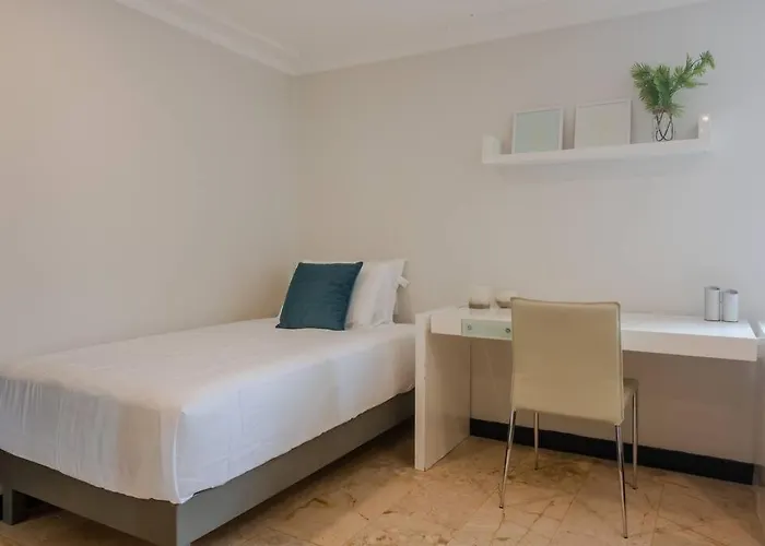 Location- 3-bdr Penth-150 Mbps- Pool- Priv Rooftop Apartamento *