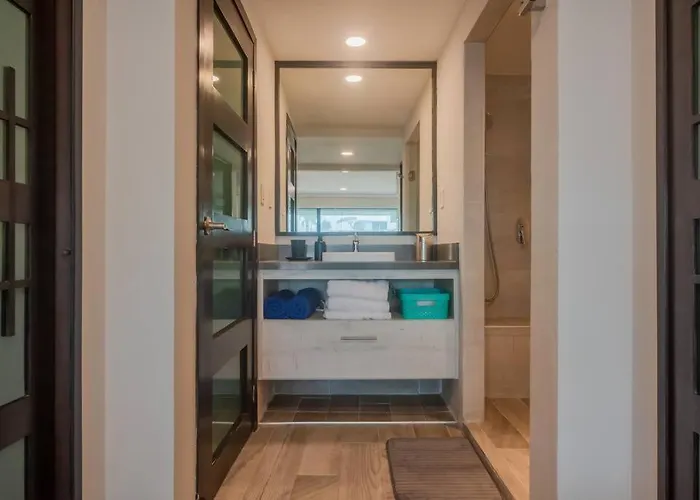 Location- 3-bdr Penth-150 Mbps- Pool- Priv Rooftop Apartamento Playa del Carmen